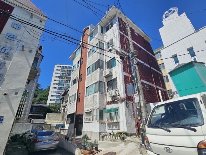 본건소재 건물(측면)