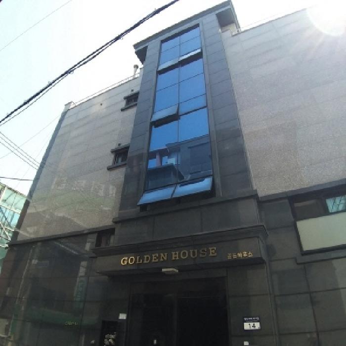 건물 전경