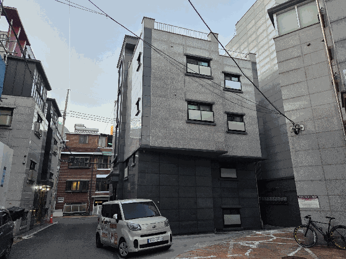 건물 전경