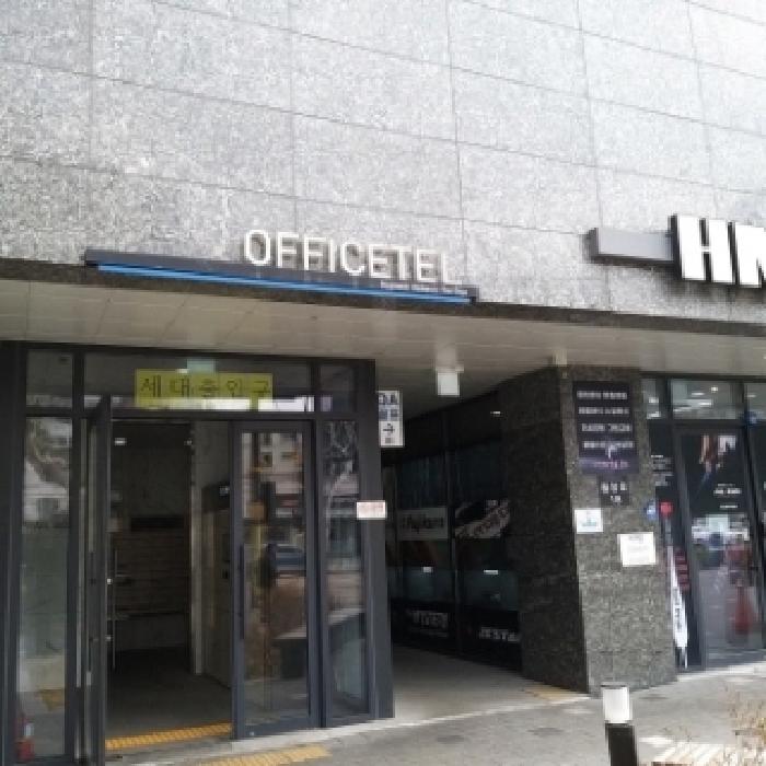 공동 출입문