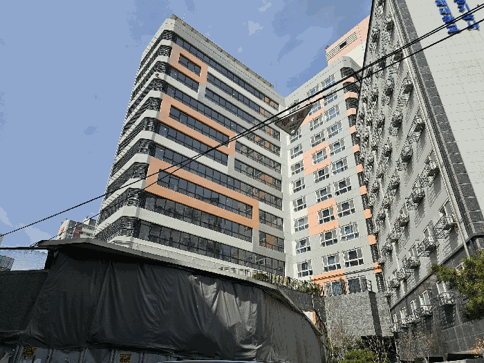 본건 건물(남동측)