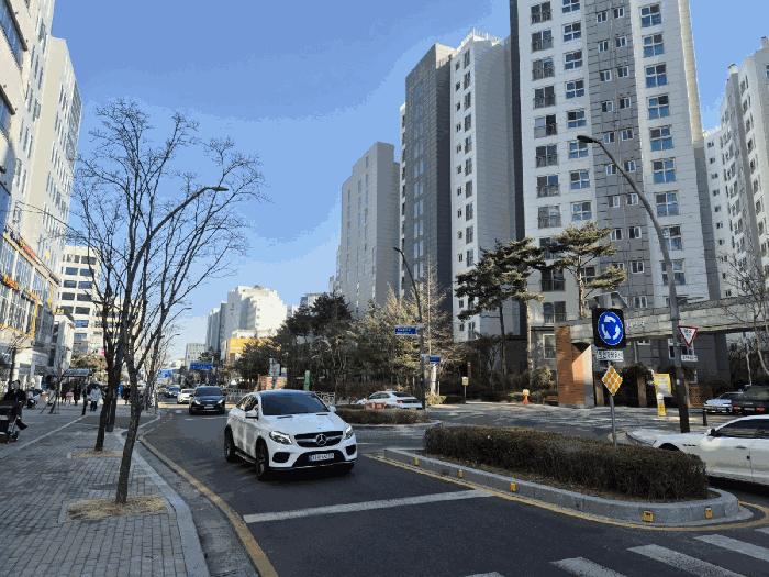 2025타경8677