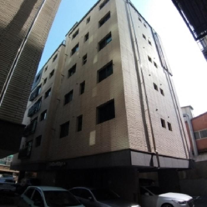 건물 전경