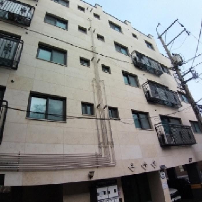 건물 전경