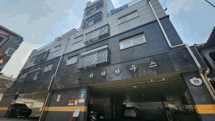 본건건물 전경