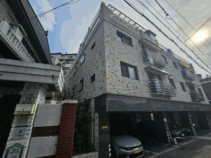 본건소재 건물(측면)