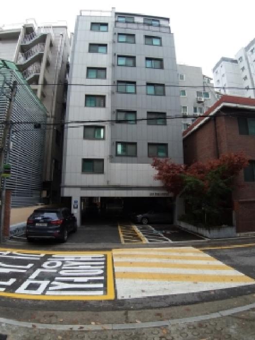 건물 전경