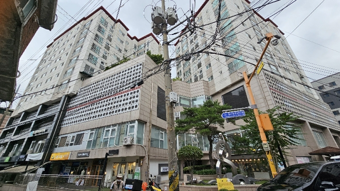 본건건물전경
