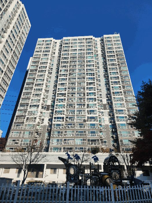 본건 동 전경