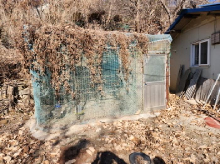 본건 남서측 소재 제시외 건물(닭장)