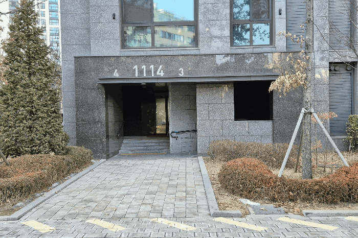 1114동 3-4호 라인 공동출입구