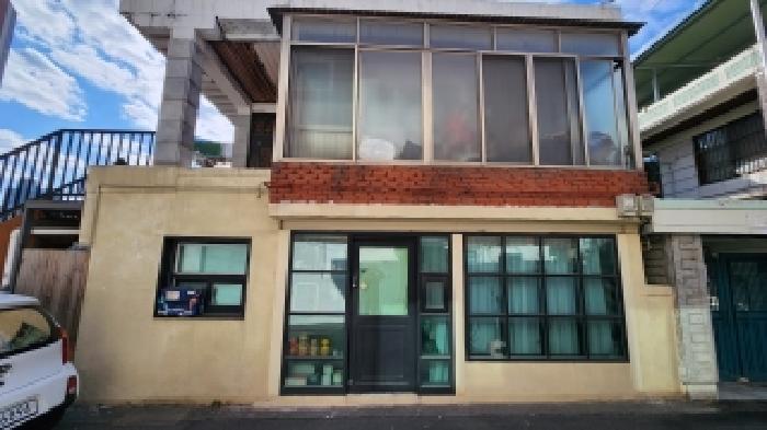 이 건 부동산 외관 전경(측면 촬영)