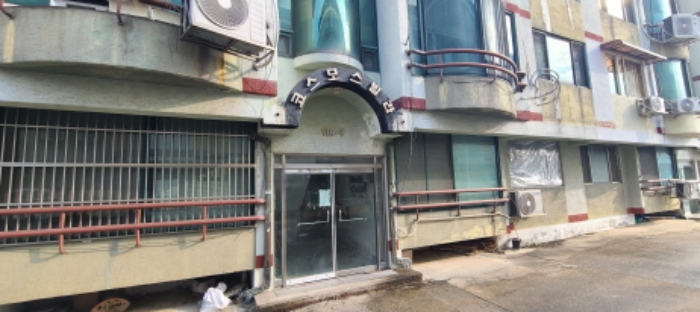 공동현관 출입구 전경