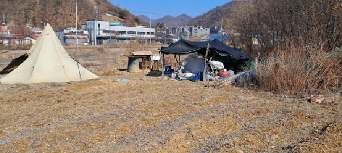 목록1 지상 텐트, 생활도구 등