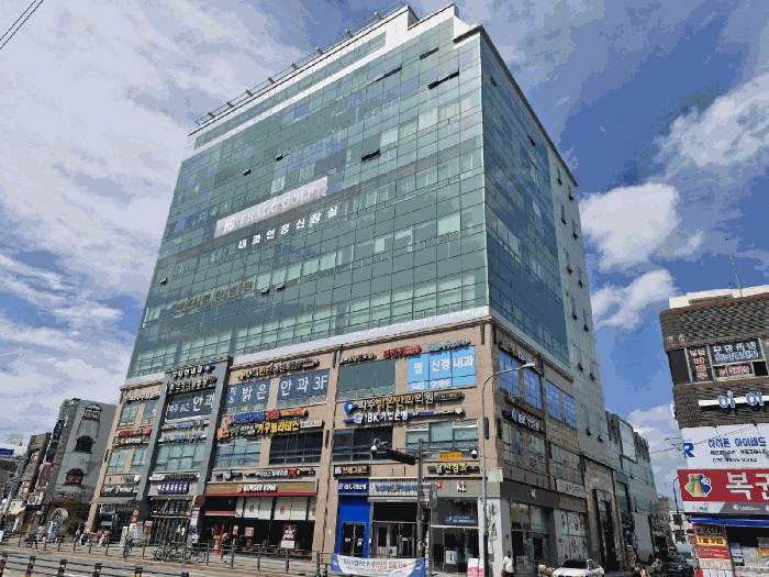 본건 건물전경