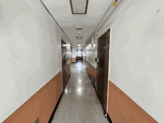 5층 복도 전경