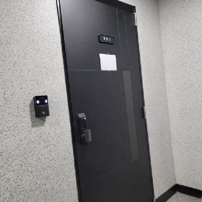 본건 건물 301호 전경