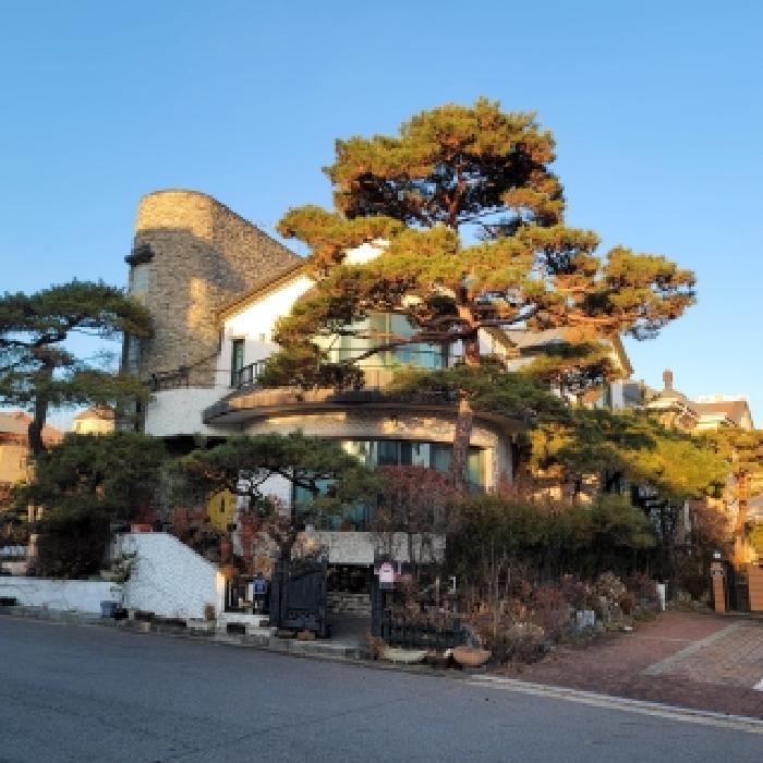 목록1 토지 및 목록2 건물 전경