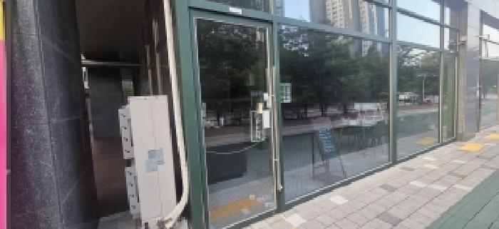 목록1.출입문(안내문부착)