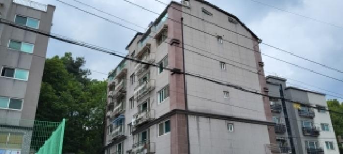건물 전경