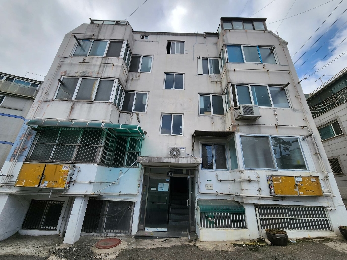 본 건 소재 건물 전경