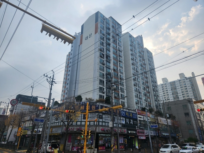 북동측에서 촬영