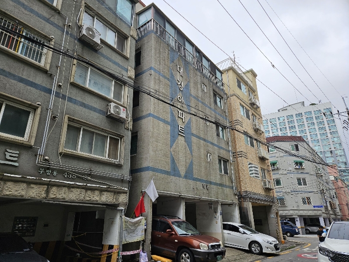 본 건물 전경