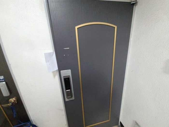 세대출입문