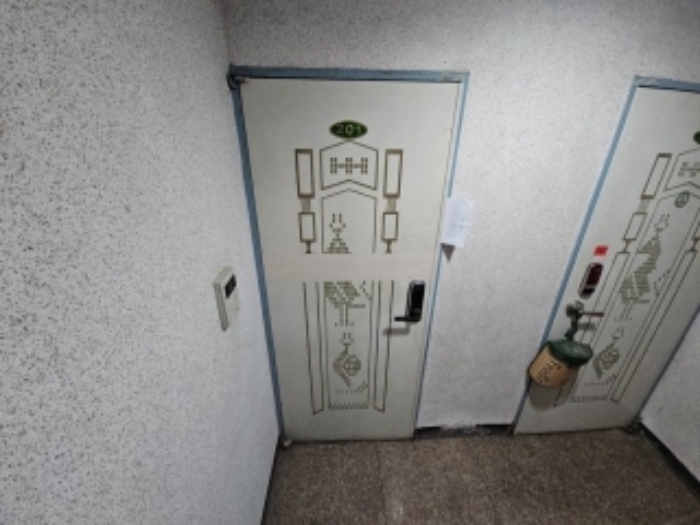 세대출입문