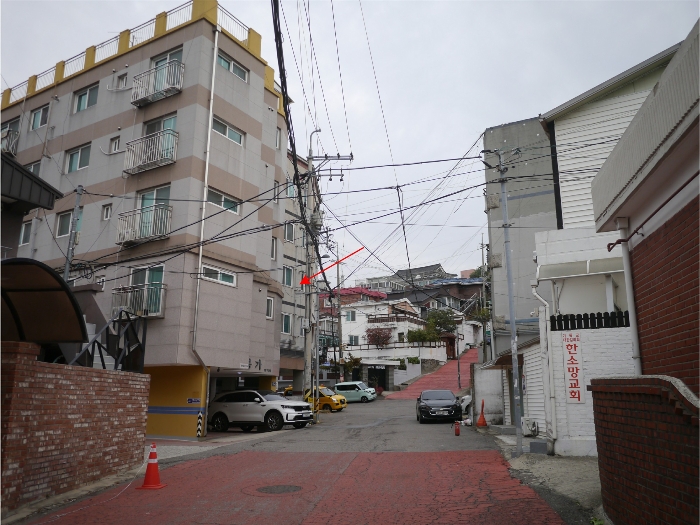 본건 남측 도로변 모습