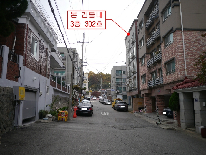본건 동측 도로변 모습