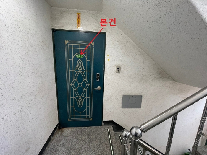 본건 복도 전경