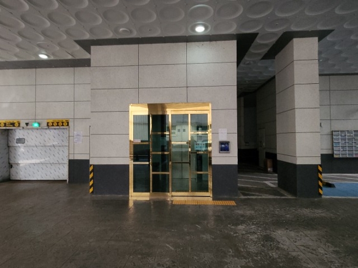 공동출입구