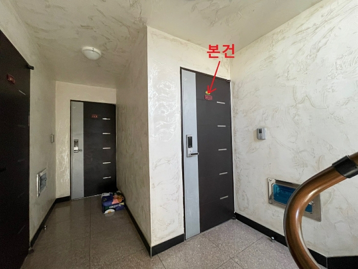 본건 복도 전경