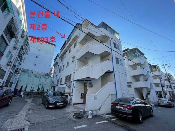 본건물 전경