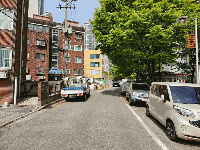 북측 인근 도로변 전경