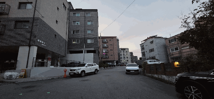 북측 도로 및 주위환경