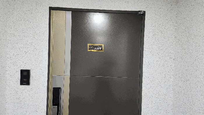 출입문
