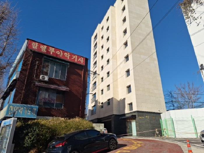 건물 전경
