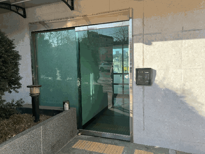 1층 출입구