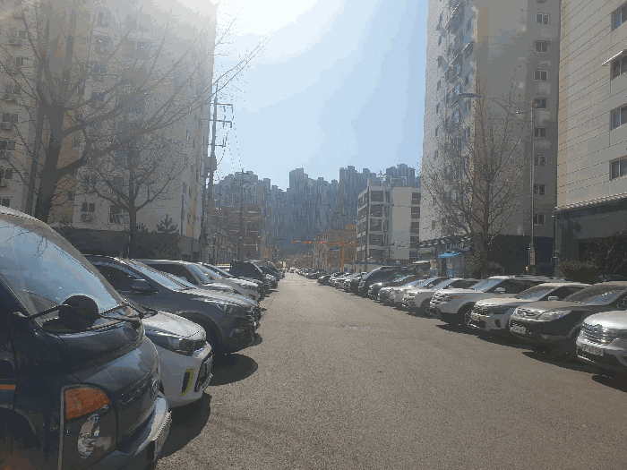 동측 접면 도로