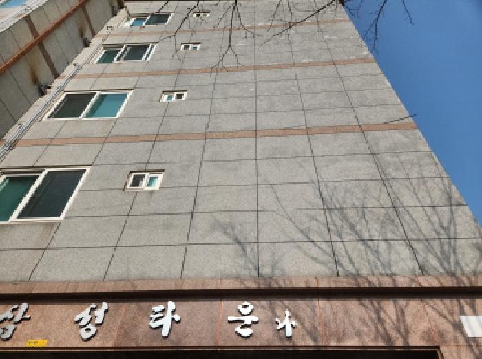 건물 전경