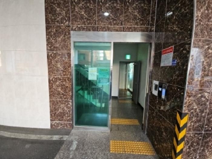 공동출입구