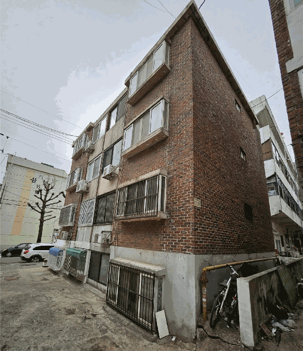 동 전경