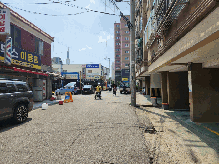 남측 도로변 전경