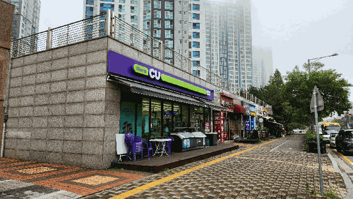 본건이 속한 건물전경