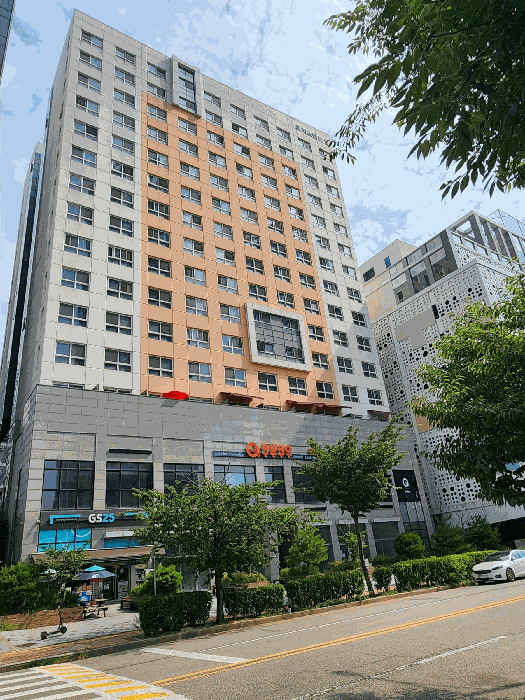 북동측에서 촬영