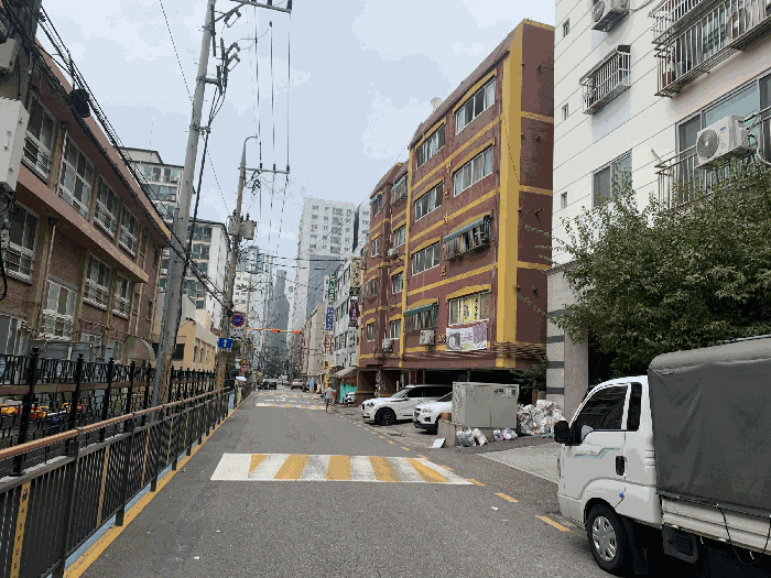 접면도로 및 주위환경