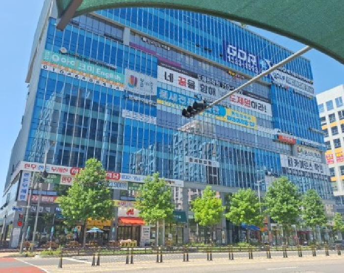 건물 전경 1