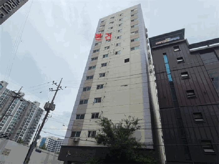 본건 전경 : 본건 [남측}에서 촬영